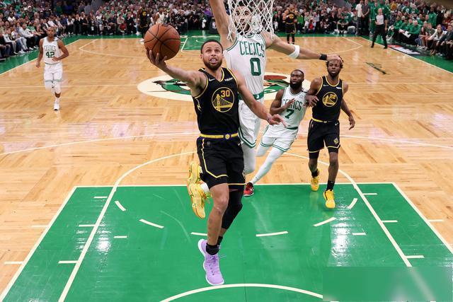 利物浦锁定巴尔科拉，转会总价约1.2亿英镑
