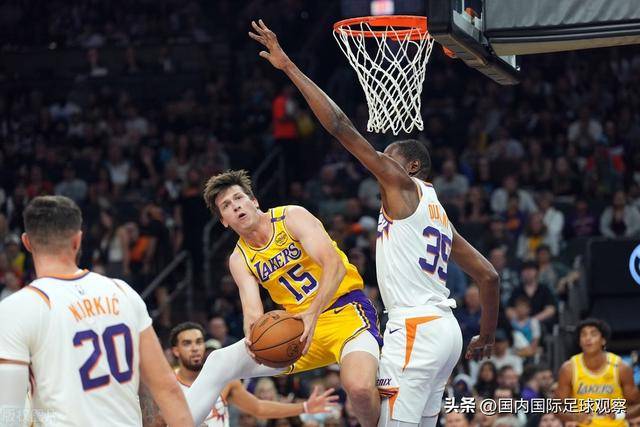 哈登连创得分佳绩，15场狂砍30+的壮举