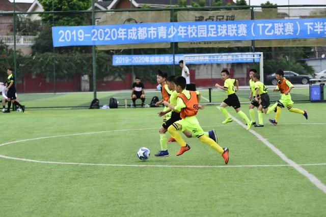 坎塞洛重返巴萨 签约至2029年