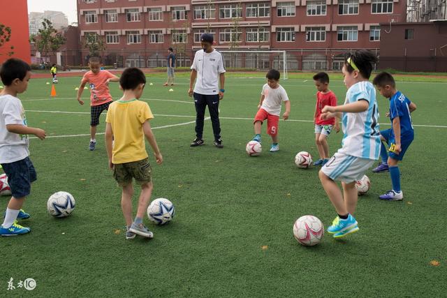 杨瀚森关键时刻发威，中国男篮险胜黎巴嫩收获连胜