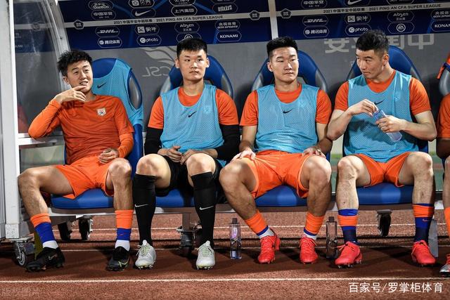 胡明轩迎接尴尬：亚运会开幕式旗手的窘境
