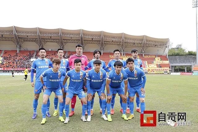 76人宣布签约三名球员 高个球员法尔回归队友怀抱